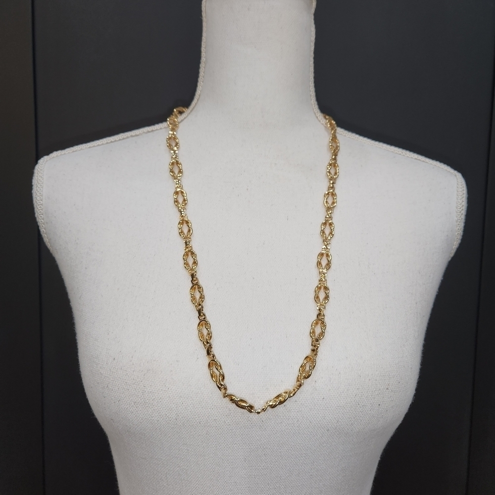 Beautiful Long Goldtone Necklace 29.5"